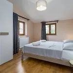 Villa Mirna
